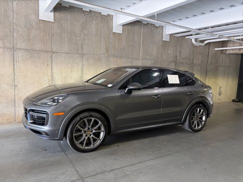 Certified 2023 Porsche Cayenne Turbo S AWD/4WD image 1