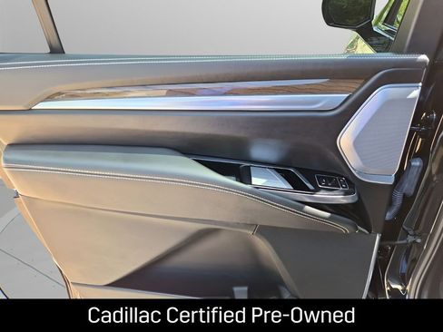 Certified 2026 Cadillac Escalade ESV Platinum Sport w/ LPO, ONYX Package AWD/4WD image 17