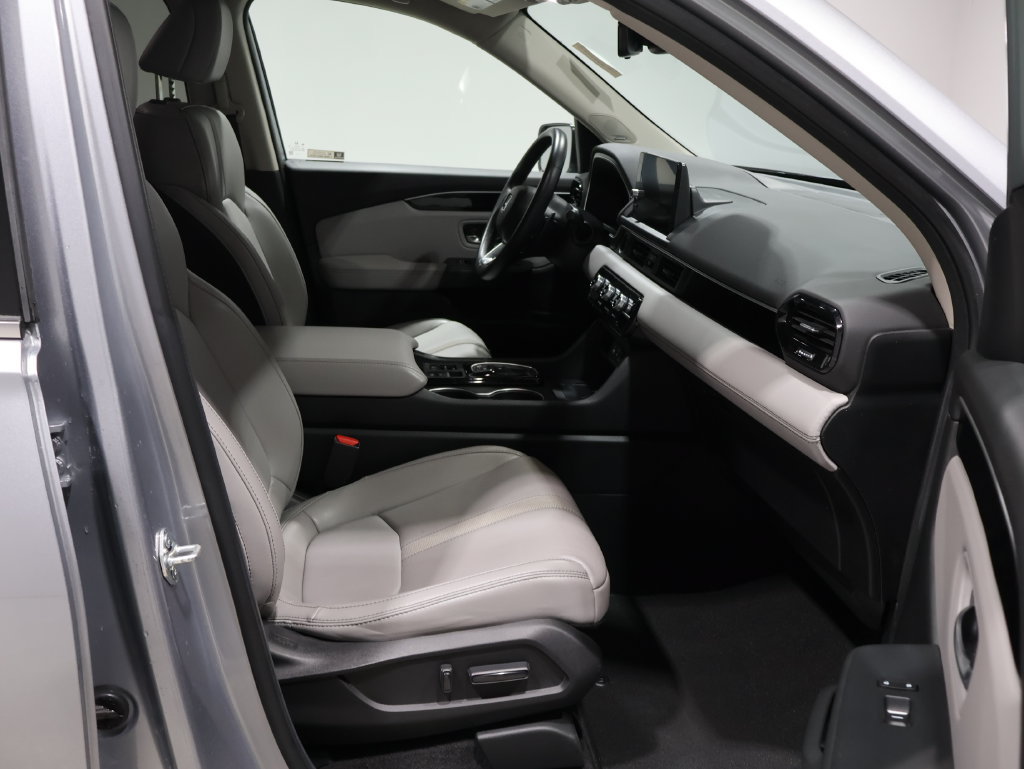 Used 2024 Honda Pilot Touring image 25