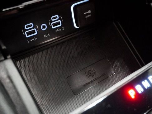 Certified 2025 Jeep Grand Cherokee Laredo w/ Luxury Tech Group I image 31