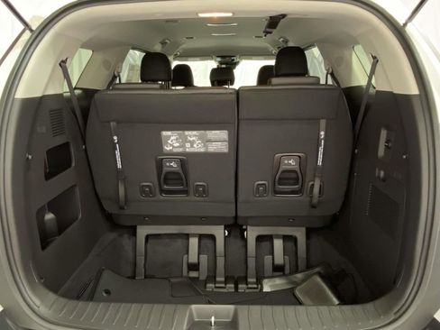 New 2026 Kia Carnival image 9