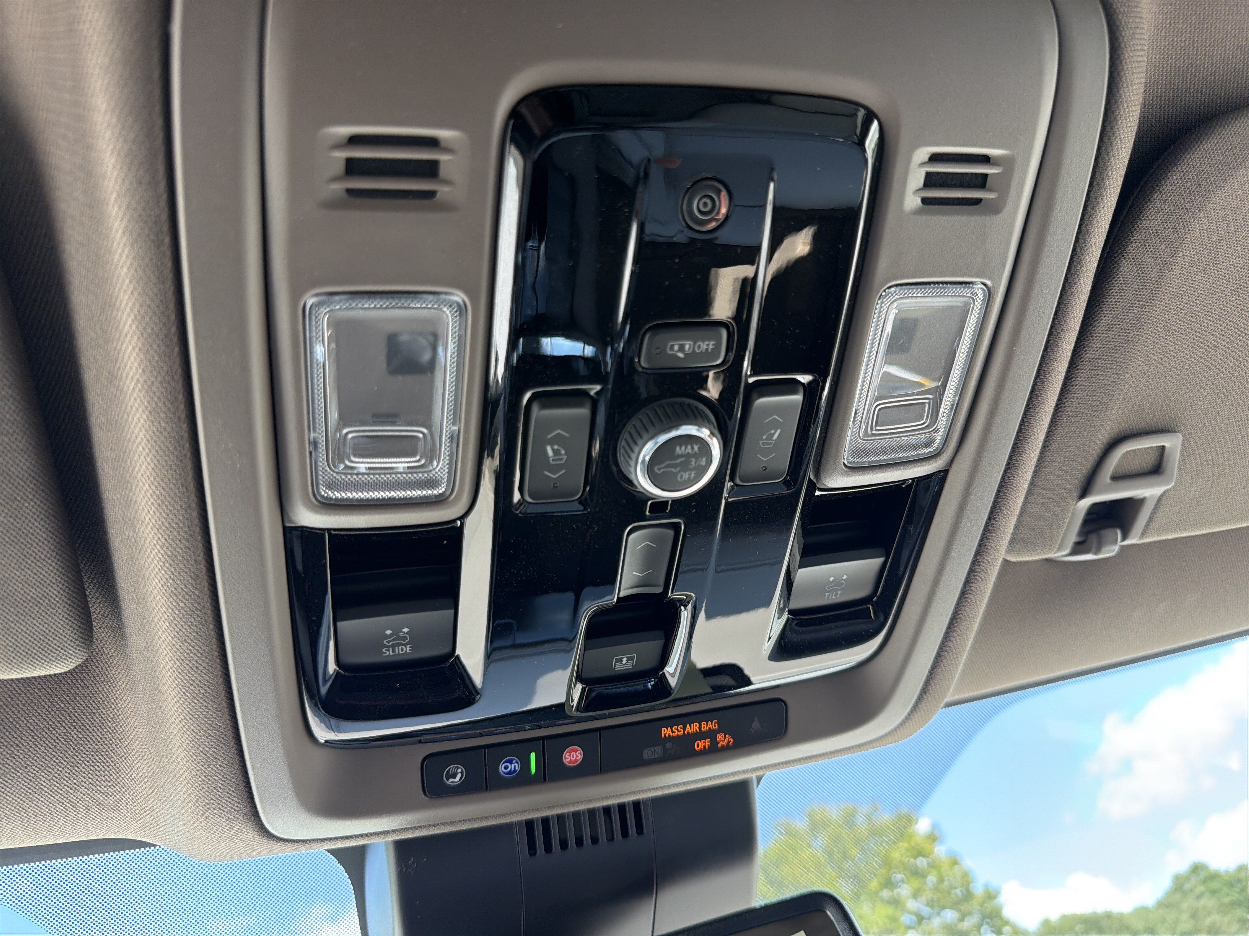 New 2026 GMC Yukon Denali w/ Sun & Power Step Package AWD/4WD image 24