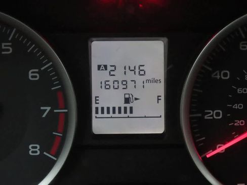 Used 2014 Subaru Crosstrek 2.0i Premium image 25