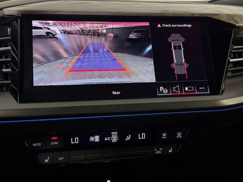 Used 2024 Audi Q4 e-tron Premium Plus w/ Premium Plus image 18