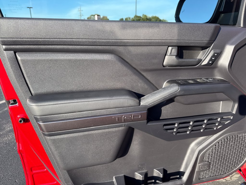 Used 2025 Toyota 4Runner TRD Sport Premium w/ Tow Technology Package AWD/4WD image 13