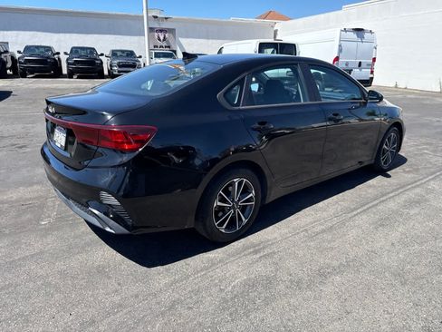 Used 2023 Kia Forte LXS FWD image 13