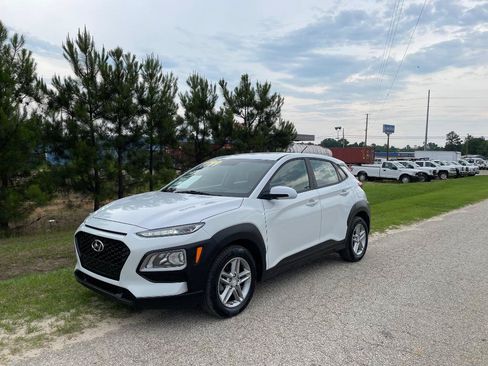 Used 2018 Hyundai Kona SE FWD image 1