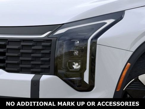 New 2026 Kia Sportage LX image 10