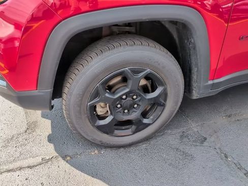 Used 2024 Jeep Compass Trailhawk AWD/4WD image 8