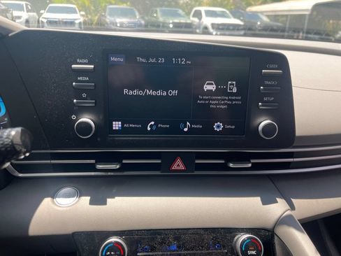 Used 2025 Hyundai Elantra Sport FWD image 20