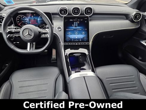 Used 2025 Mercedes-Benz GLC 350e 4MATIC image 16