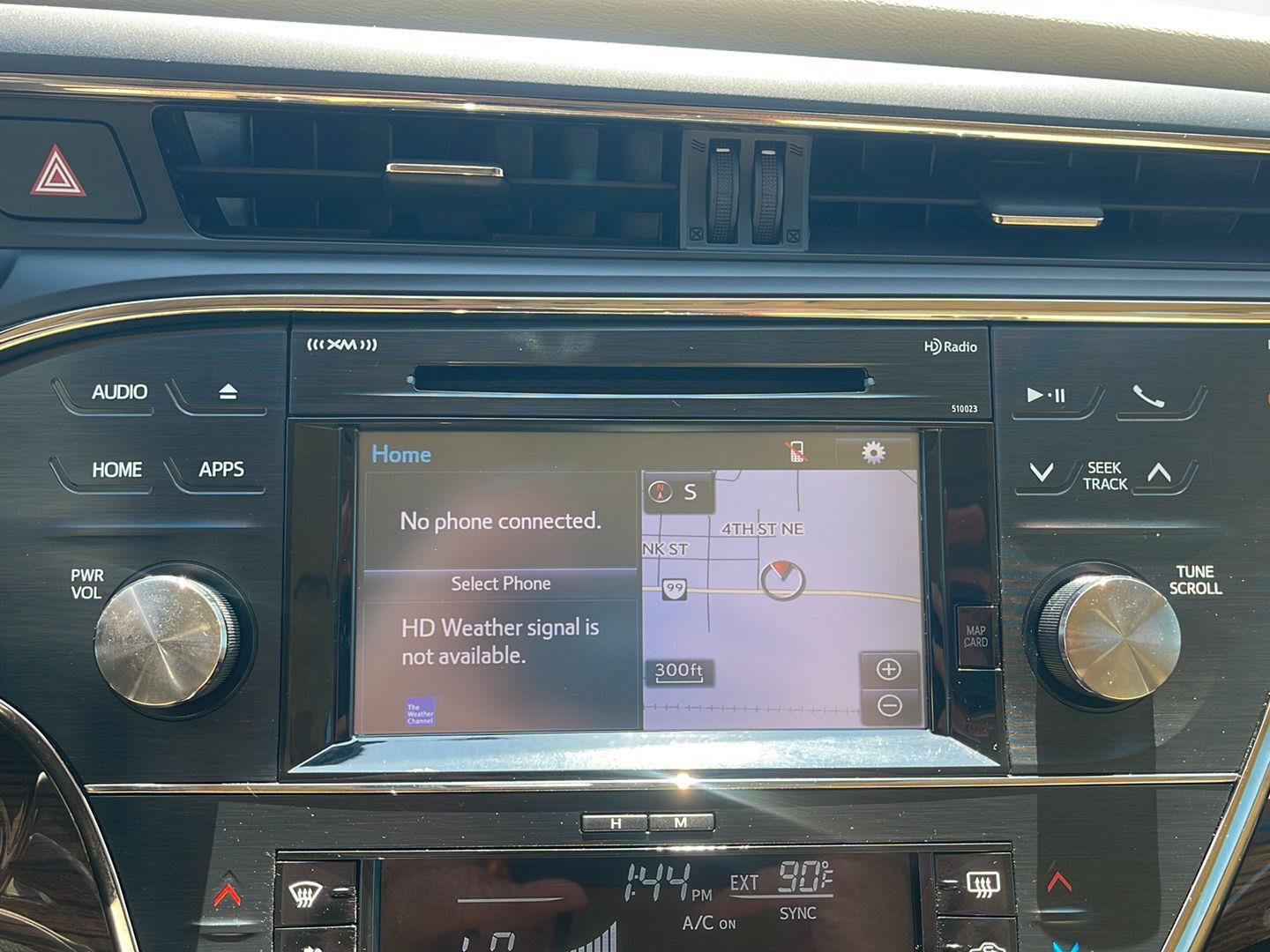 Used 2015 Toyota Avalon XLE Premium FWD image 26