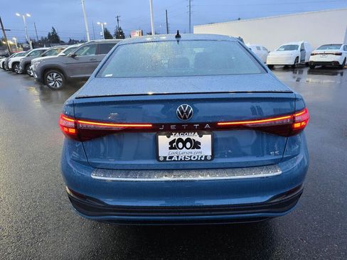 New 2026 Volkswagen Jetta SE FWD image 4