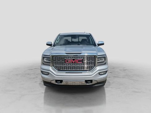 Used 2018 GMC Sierra 1500 Denali w/ Denali Ultimate Package AWD/4WD image 3