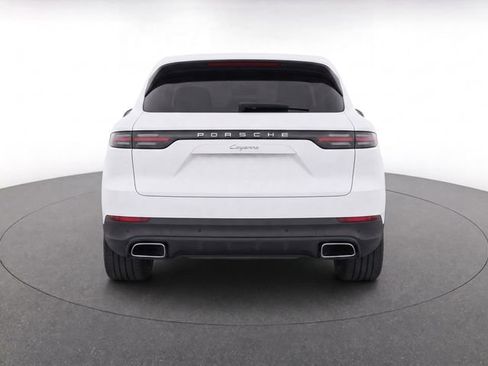 Used 2021 Porsche Cayenne AWD/4WD image 4