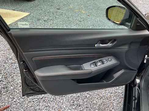 Used 2019 Nissan Altima 2.5 SR image 9