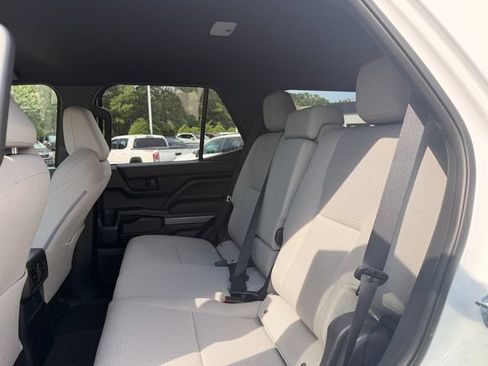 Used 2026 Toyota 4Runner SR5 AWD/4WD image 8