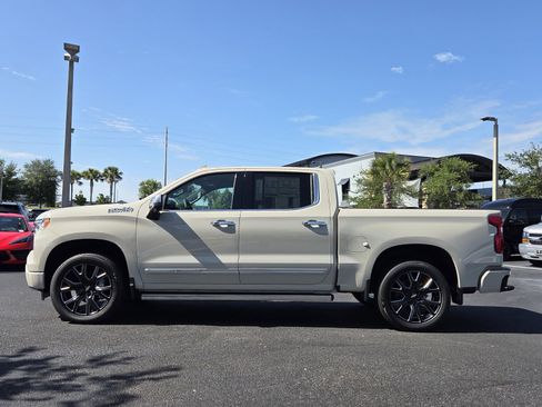 New 2026 Chevrolet Silverado 1500 High Country AWD/4WD image 3