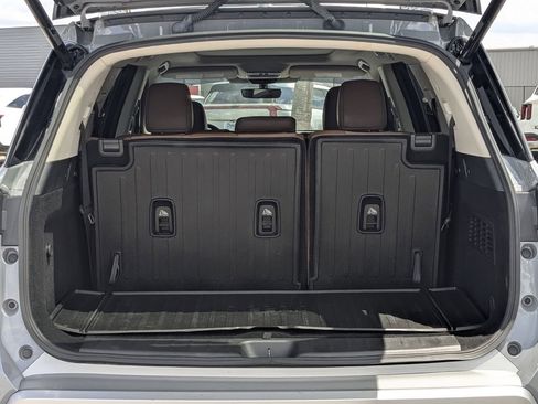 Used 2024 Nissan Pathfinder Platinum w/ Cargo Package FWD image 13