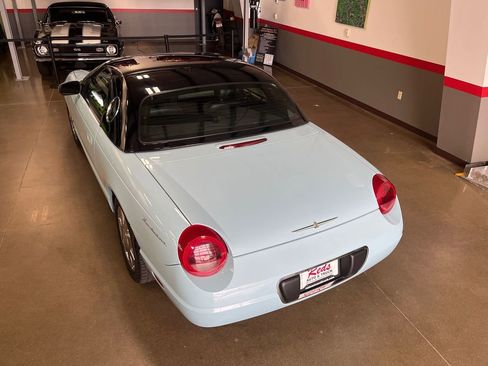 Used 2003 Ford Thunderbird image 59