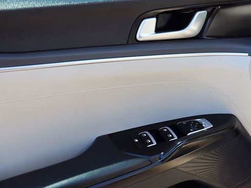 Used 2022 Kia K5 LXS image 37