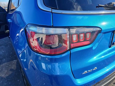 Used 2019 Jeep Compass Limited image 32