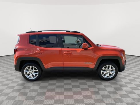 Used 2015 Jeep Renegade Latitude image 11