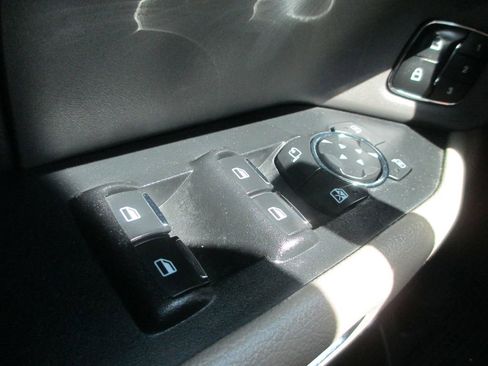 Used 2020 Ford Expedition Max XLT w/ Equipment Group 202A AWD/4WD image 27