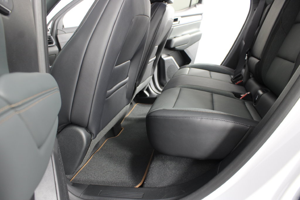 New 2027 GMC Terrain AT4 AWD/4WD image 17