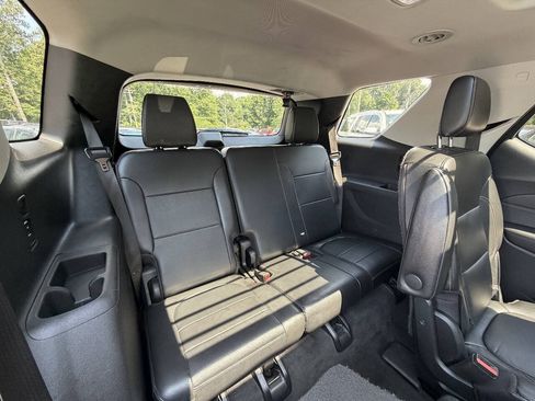 Used 2018 Chevrolet Traverse LT AWD/4WD image 17