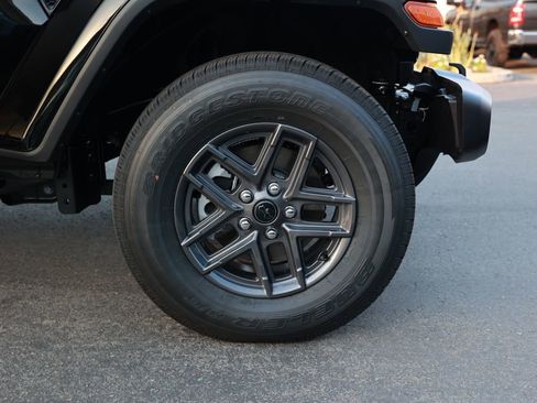 New 2026 Jeep Gladiator Sport image 8