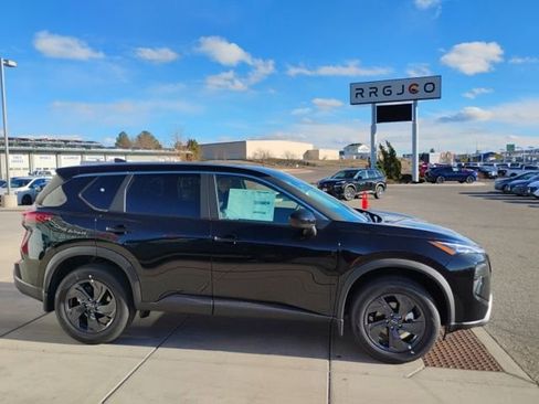 New 2026 Nissan Rogue SV w/ Cold Weather Package image 4