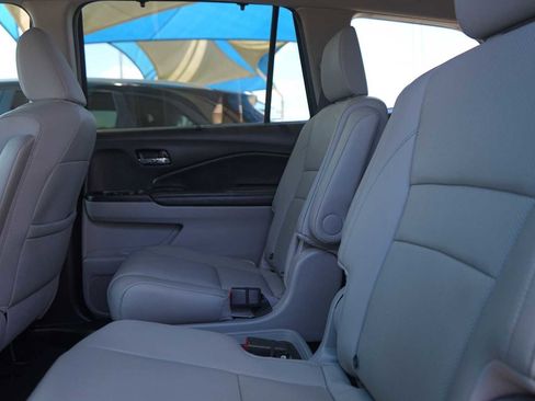 Used 2017 Honda Pilot Elite image 14