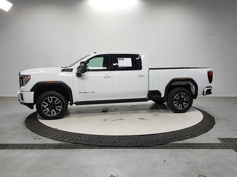 Used 2022 GMC Sierra 2500 AT4 w/ AT4 Premium Plus Package AWD/4WD image 5