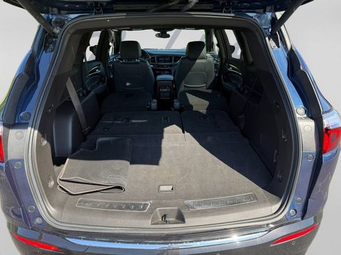 Used 2022 Buick Enclave Essence w/ LPO, Touring Package AWD/4WD image 31