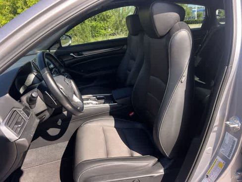 Used 2022 Honda Accord Sport image 11