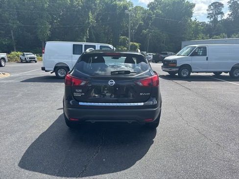Used 2019 Nissan Rogue Sport SV w/ All-Weather Package AWD/4WD image 17