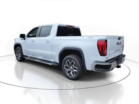 New 2026 GMC Sierra 1500 SLT w/ SLT Premium Plus Package AWD/4WD image 3