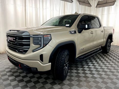 Certified 2022 GMC Sierra 1500 AT4 w/ AT4 Premium Package image 21