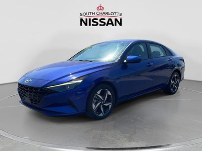 Used 2023 Hyundai Elantra SEL w/ Convenience Package