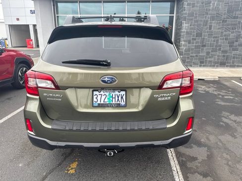 Used 2016 Subaru Outback 2.5i Limited AWD/4WD image 4