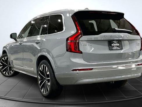 New 2026 Volvo XC90 T8 Ultra w/ Protection Package Premier AWD/4WD image 4