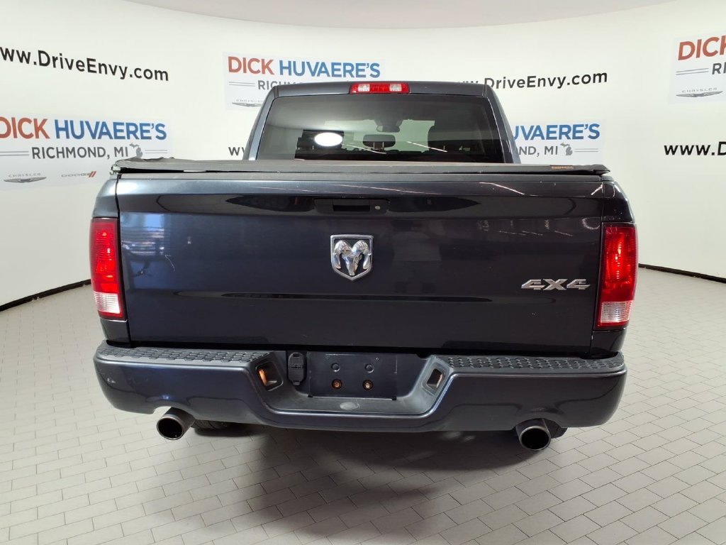 Used 2017 RAM 1500 Express AWD/4WD image 5
