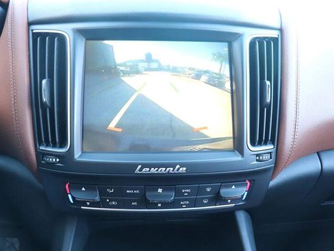 Used 2017 Maserati Levante S image 22
