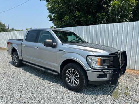 Used 2020 Ford F150 XLT w/ Equipment Group 302A Luxury AWD/4WD image 7