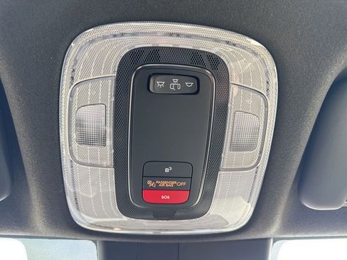 Used 2025 Hyundai Elantra SEL w/ Cargo Package image 24