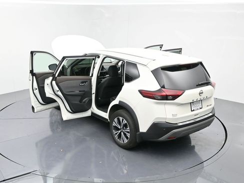 Used 2022 Nissan Rogue SV image 22