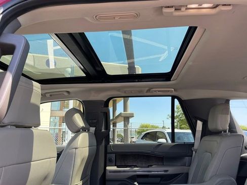 Used 2018 Ford Expedition Limited w/ Equipment Group 302A RWD image 25