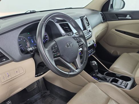 Used 2017 Hyundai Tucson SE Plus AWD/4WD image 14