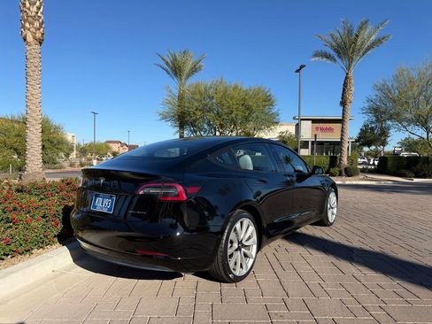 Used 2018 Tesla Model 3 Long Range image 3